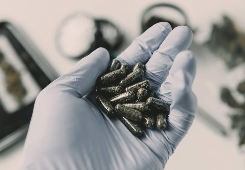 Canada's FREE Online Cannabis Store - Receive Up to 30 gramsame%